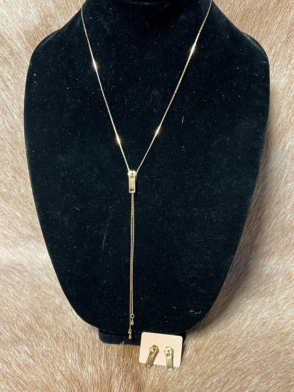 Beautiful 1980s gold tone zipper necklace and earring